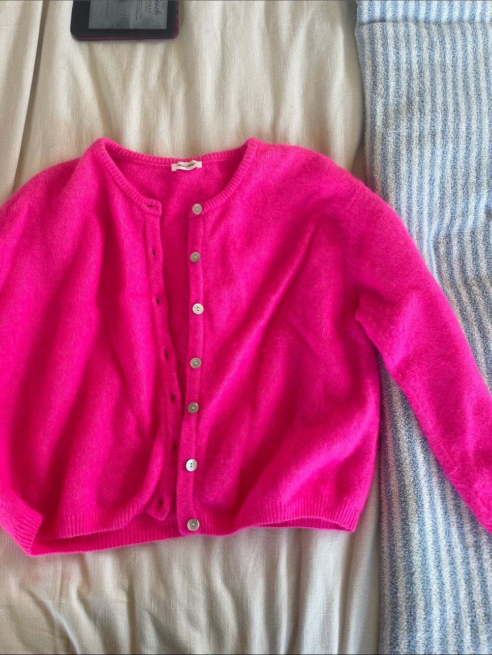 American Vintage Hot Pink Button-Front Crewneck Cardigan